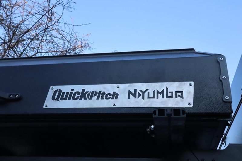 Quick Pitch Nyumba Roof Top Tent - Image 6