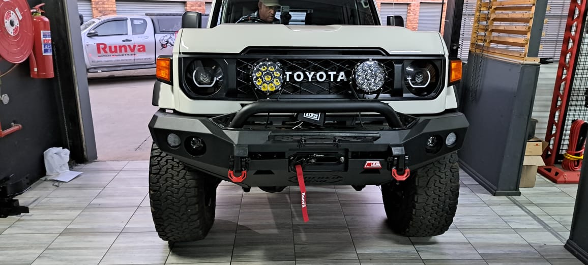 MCC Low Loop Rocker replacement bullbar / bumper for Toyota LandCruiser 70/79 Series (2007+) - Image 4